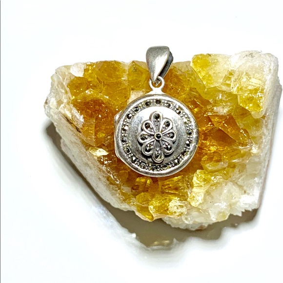 Jewelry - Antique Sterling Silver Locket/Pendant Jewelry - Antique Sterling Silver Locket/Pendant